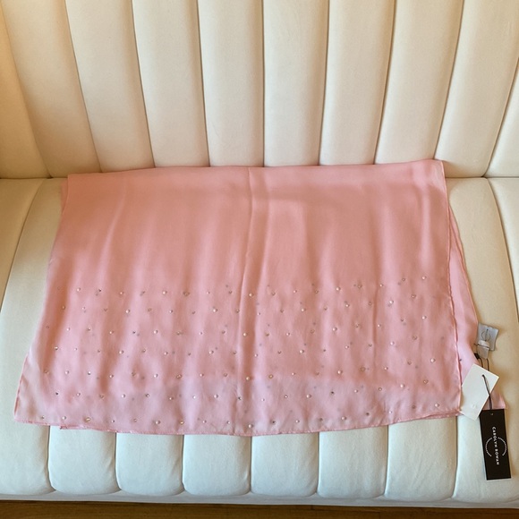 NWT Carolyn Rowan 100% Silk Georgette Wrap with Scattered Crystals & Pearl Edge - Picture 4 of 6